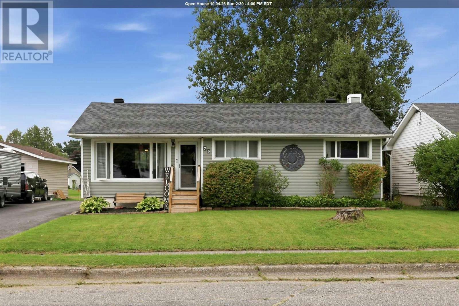 75 Indiana Drive, Sault Ste. Marie, ON, P6A 4Y4