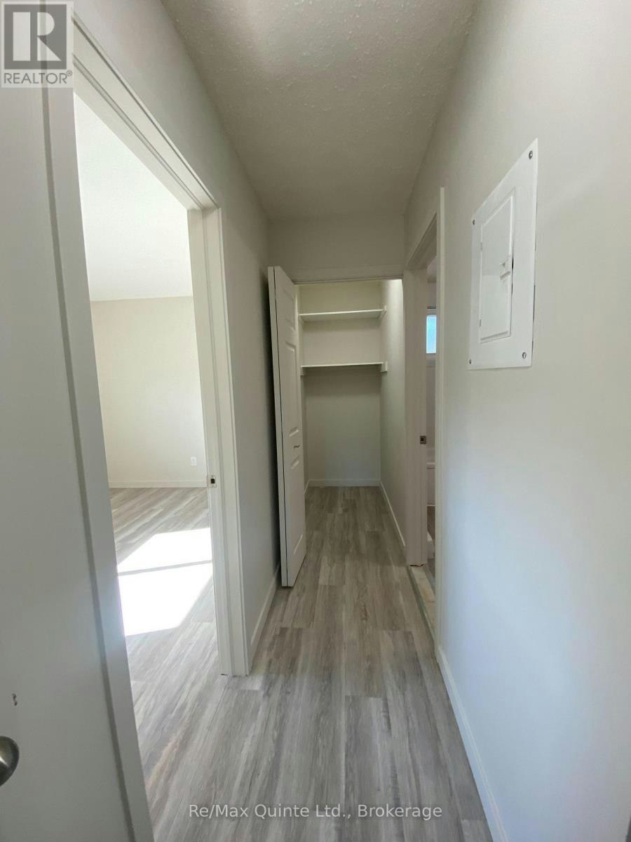 3-2 Village Drive, Belleville, ON, K8P 4J8 - 11