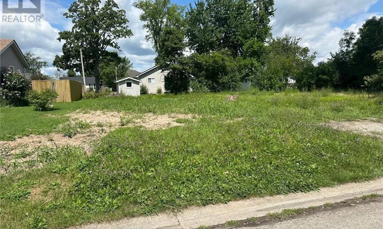 22 Longtent Avenue