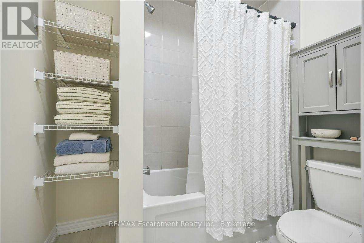 2092 Ellerston Common, Burlington, ON, L7P 0V6 - 35
