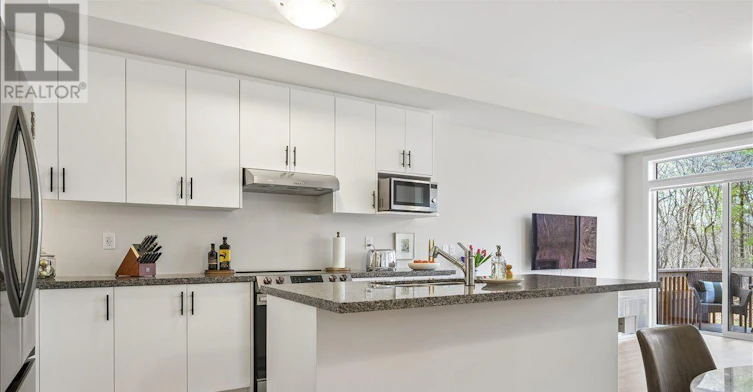 2092 Ellerston Common, Burlington, ON, L7P 0V6 - 11