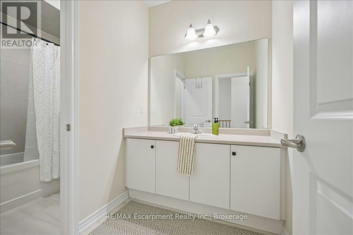 2092 Ellerston Common, Burlington, ON, L7P 0V6 - 34