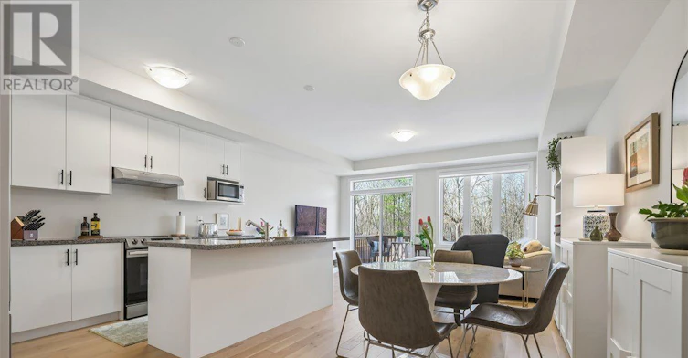 2092 Ellerston Common, Burlington, ON, L7P 0V6 - 8