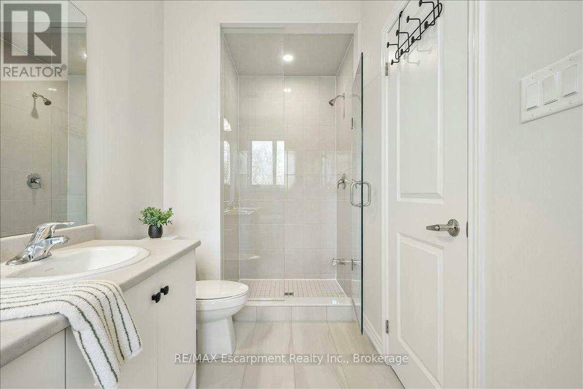 2092 Ellerston Common, Burlington, ON, L7P 0V6 - 32