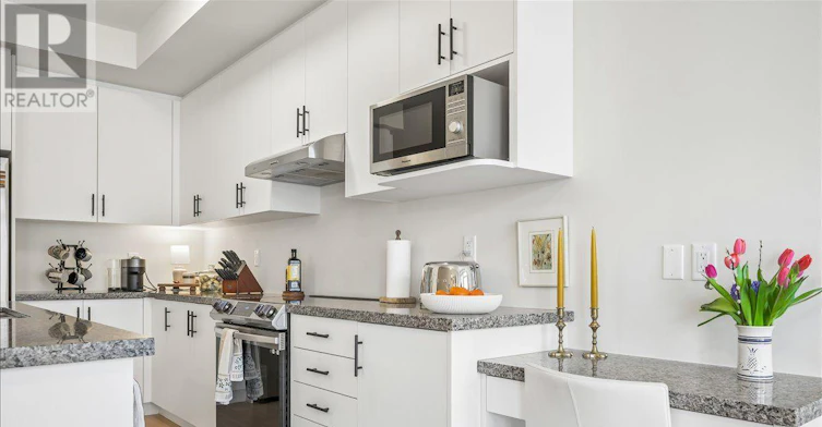 2092 Ellerston Common, Burlington, ON, L7P 0V6 - 14