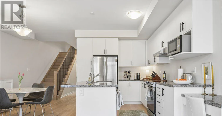 2092 Ellerston Common, Burlington, ON, L7P 0V6 - 13