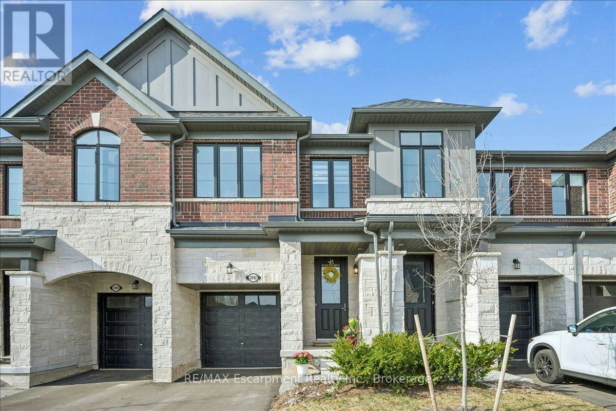 2092 Ellerston Common, Burlington, ON, L7P 0V6 - 2
