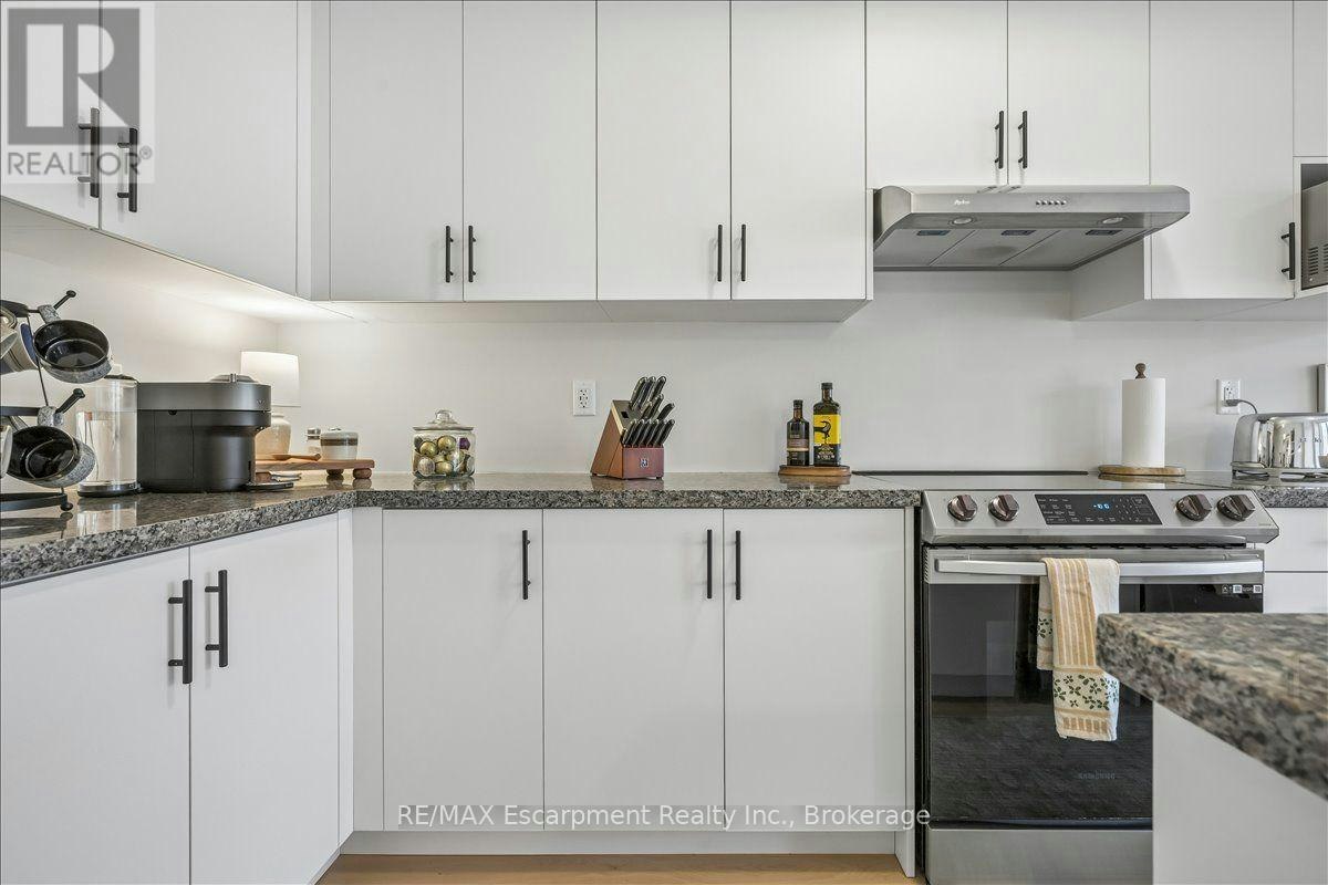 2092 Ellerston Common, Burlington, ON, L7P 0V6 - 16