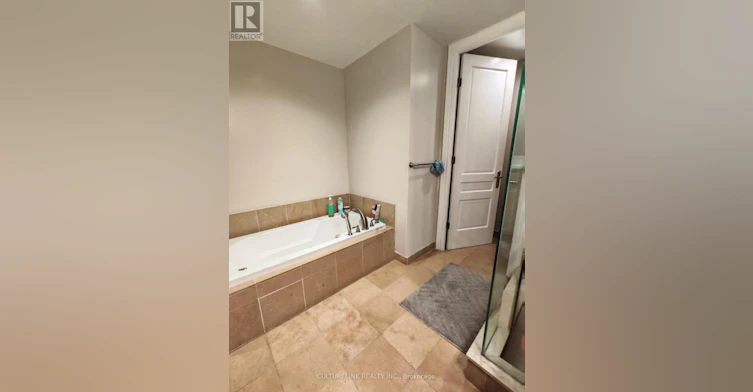 902-10 Bellair Street, Toronto, ON, M5R 3T8 - 9