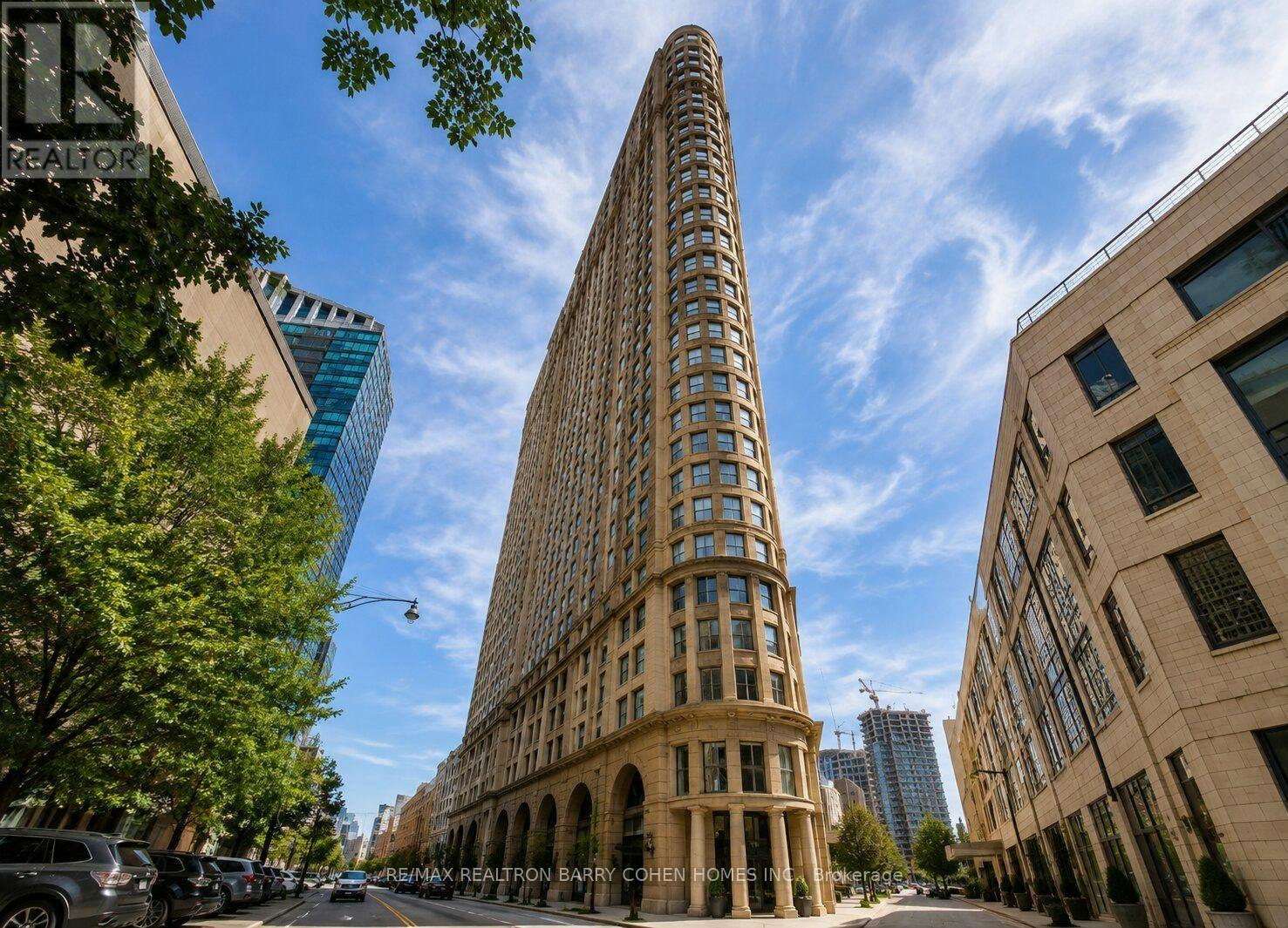 2719-25 The Esplanade, Toronto, ON, M5E 1W5