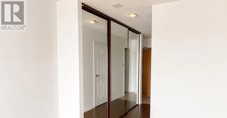2719-25 The Esplanade, Toronto, ON, M5E 1W5 - 5
