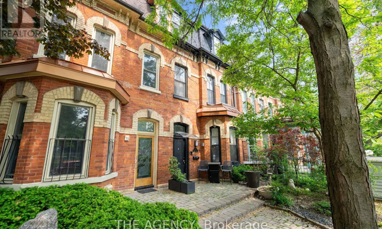 31 Rose Avenue