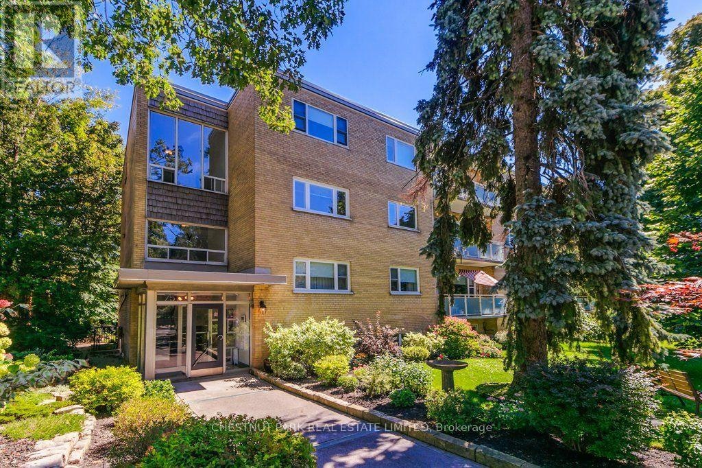 201-75 Scarborough Road, Toronto, ON, M4E 3M4