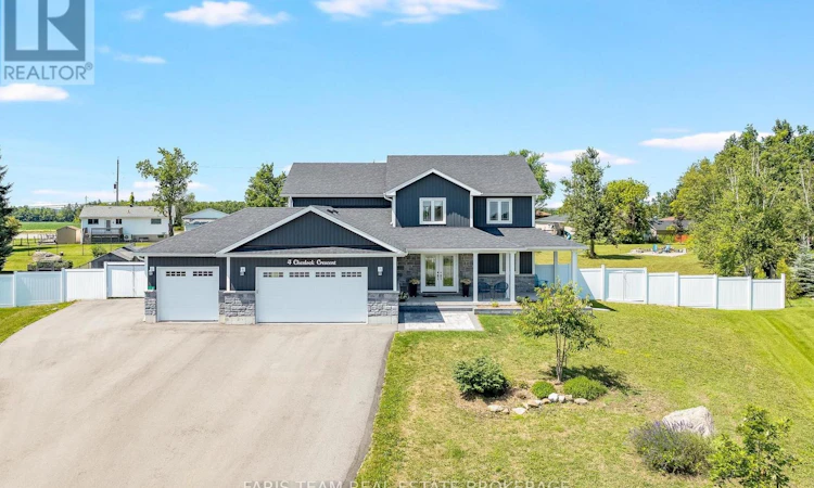4 Cheslock Crescent