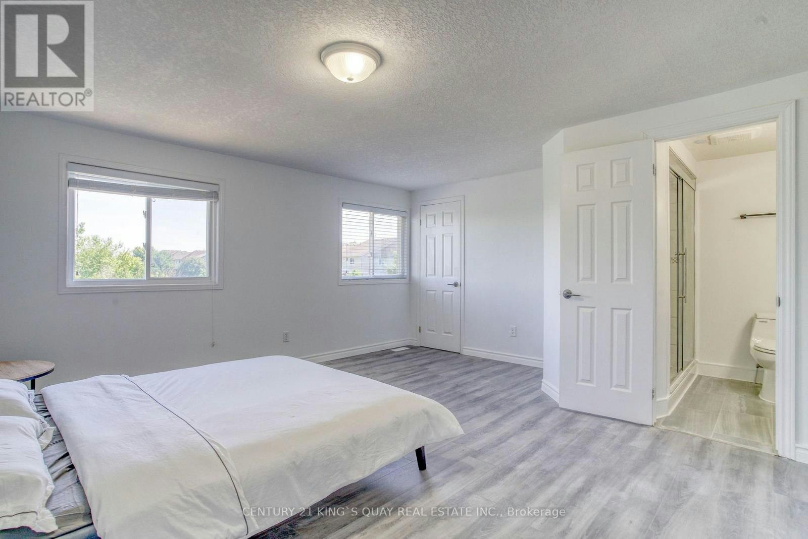 612 Winterberry Avenue, Waterloo, ON, N2V 2W4 - 19