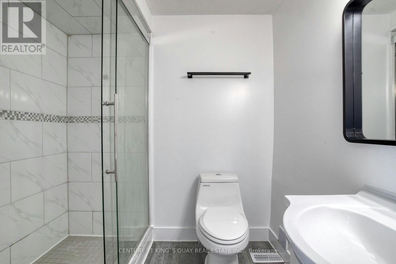612 Winterberry Avenue, Waterloo, ON, N2V 2W4 - 22