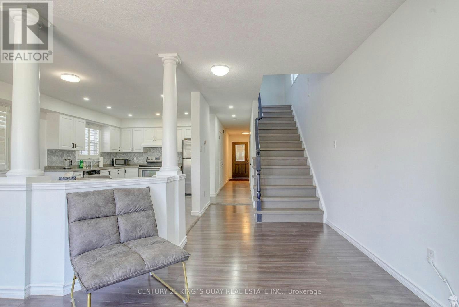 612 Winterberry Avenue, Waterloo, ON, N2V 2W4 - 16