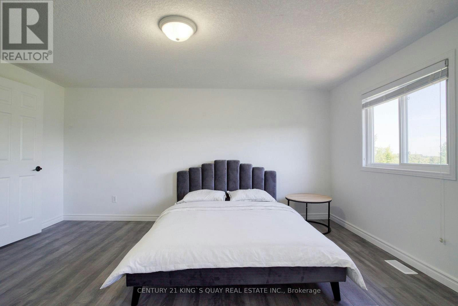 612 Winterberry Avenue, Waterloo, ON, N2V 2W4 - 20
