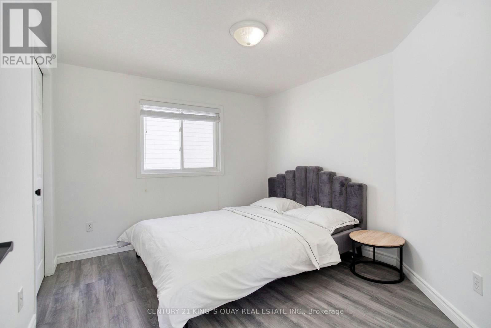 612 Winterberry Avenue, Waterloo, ON, N2V 2W4 - 24