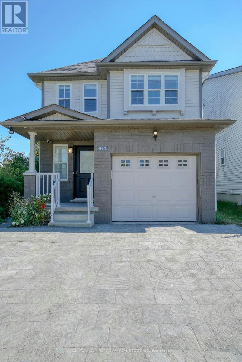 612 Winterberry Avenue, Waterloo, ON, N2V 2W4 - 2