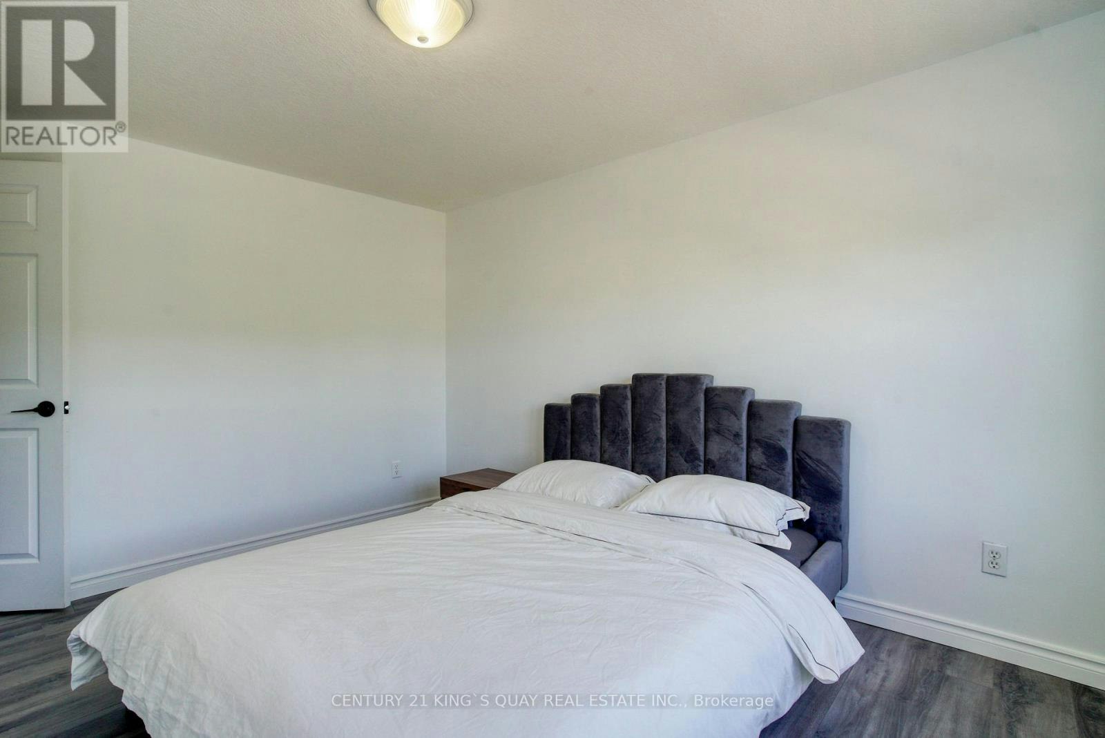 612 Winterberry Avenue, Waterloo, ON, N2V 2W4 - 28