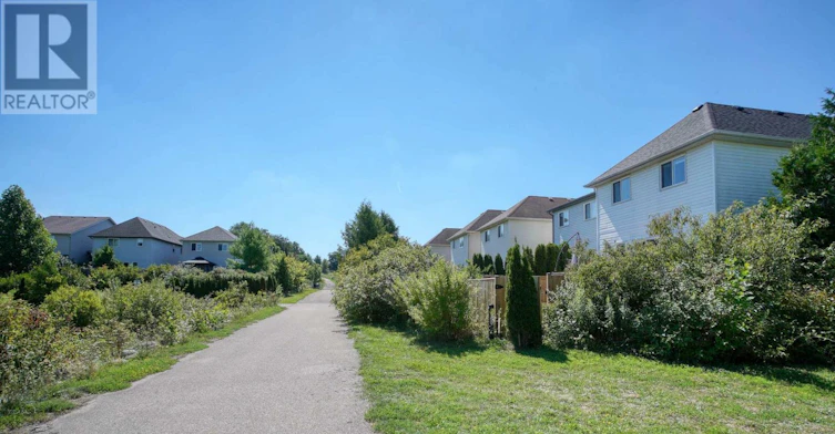 612 Winterberry Avenue, Waterloo, ON, N2V 2W4 - 40