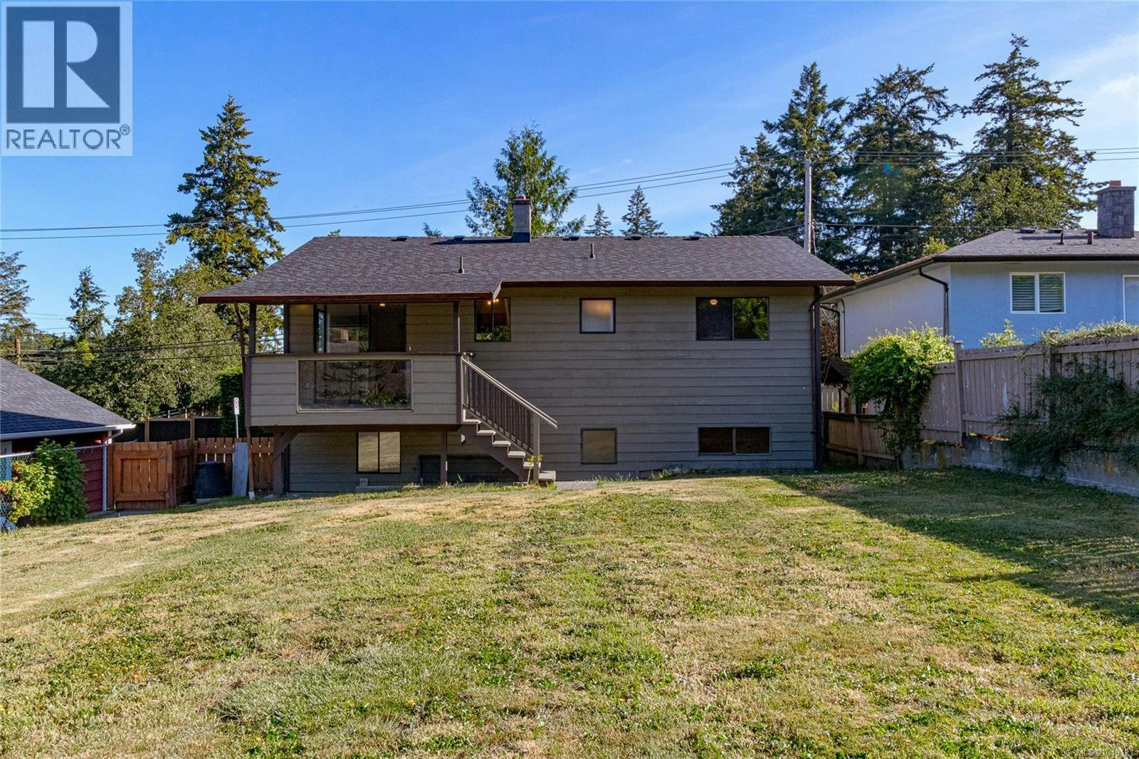 1389 Hastings Street, Saanich, BC, V8Z 2W6