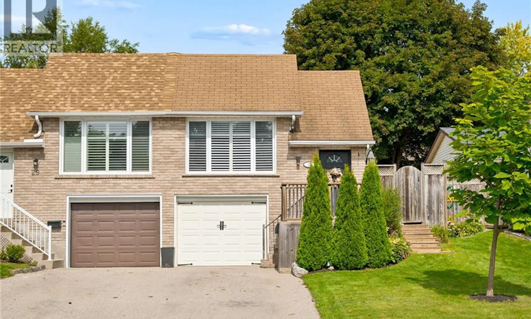 27 Nickolas Crescent