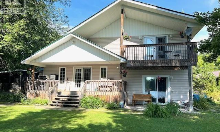 22B Champagne Avenue