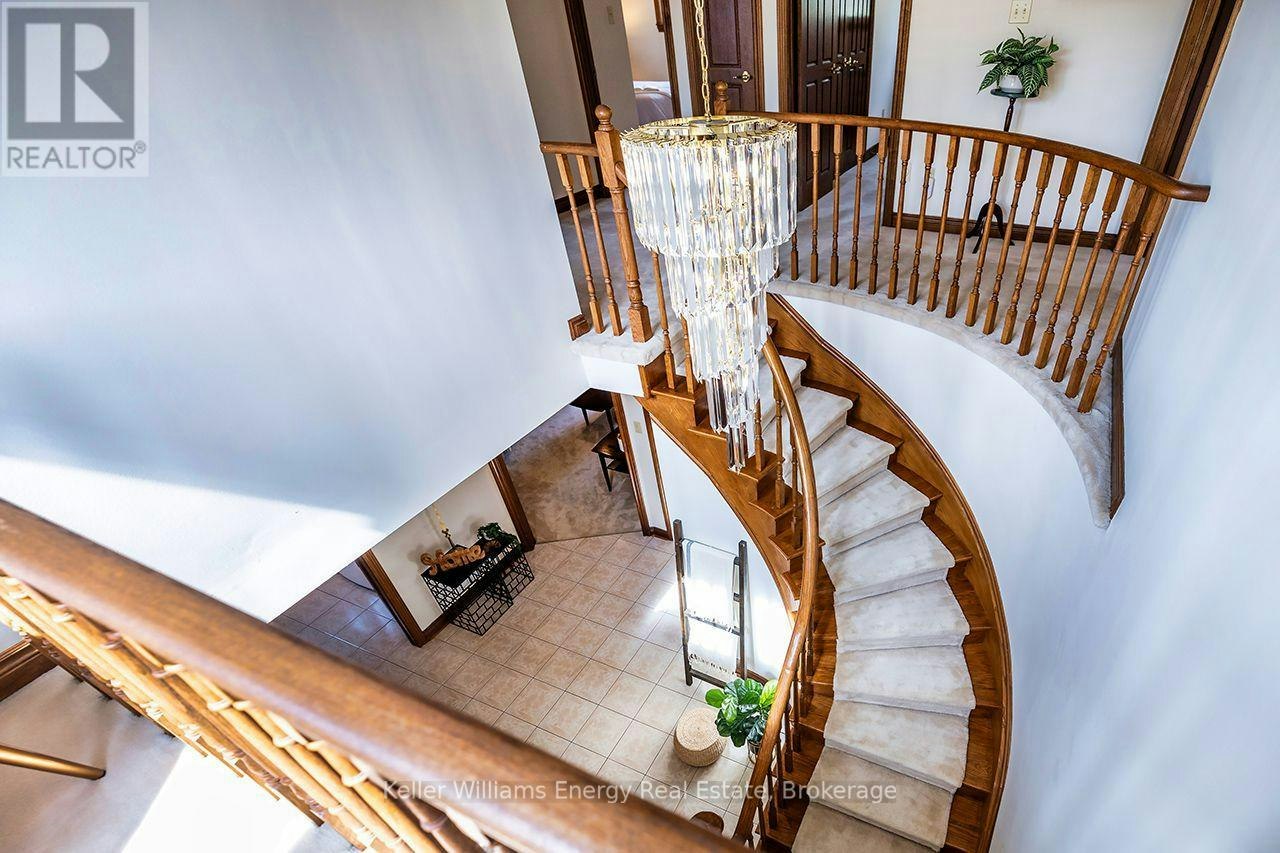 75 Waverly Street N, Oshawa, ON, L1J 8G6