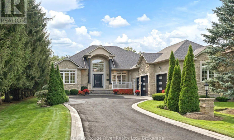 26 Hanover Court