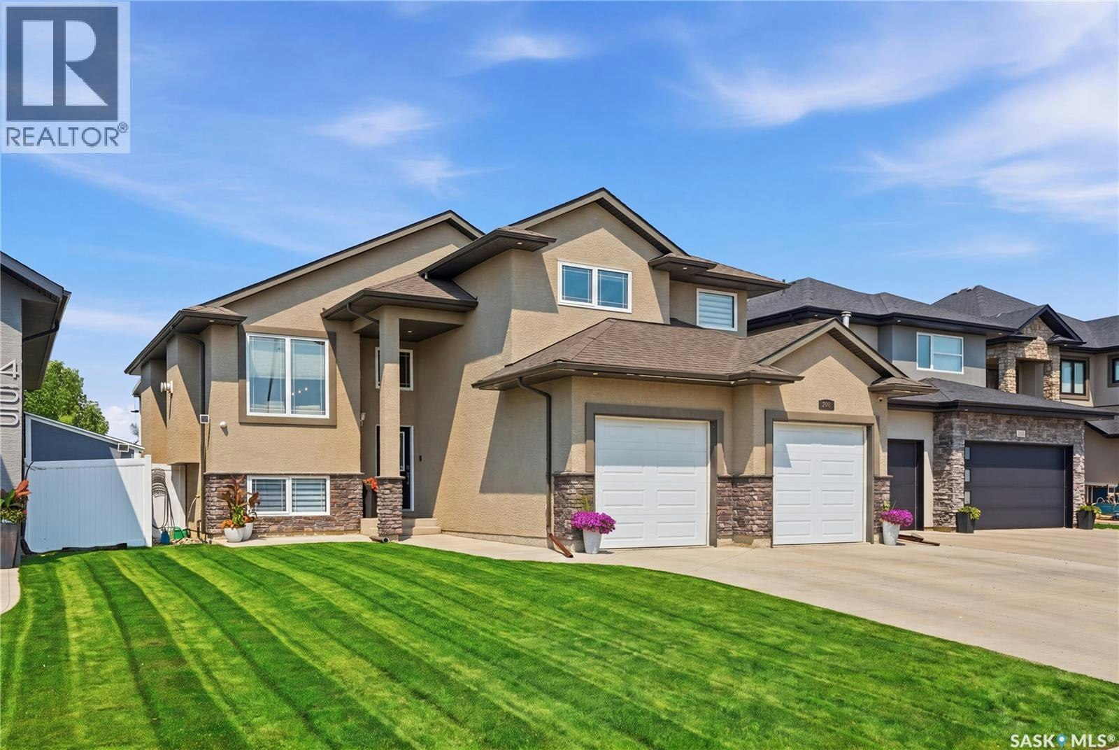 459 Mahabir Crescent, Saskatoon, SK, S7W 0J7
