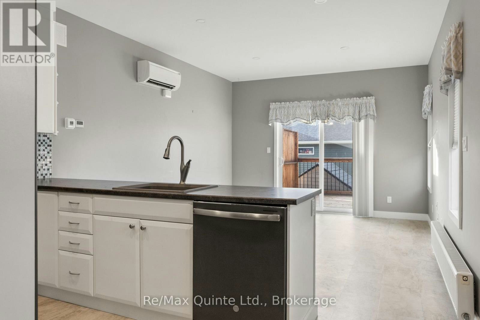 B-103 Dewal Place, Belleville, ON, K8P 0H3 - 15