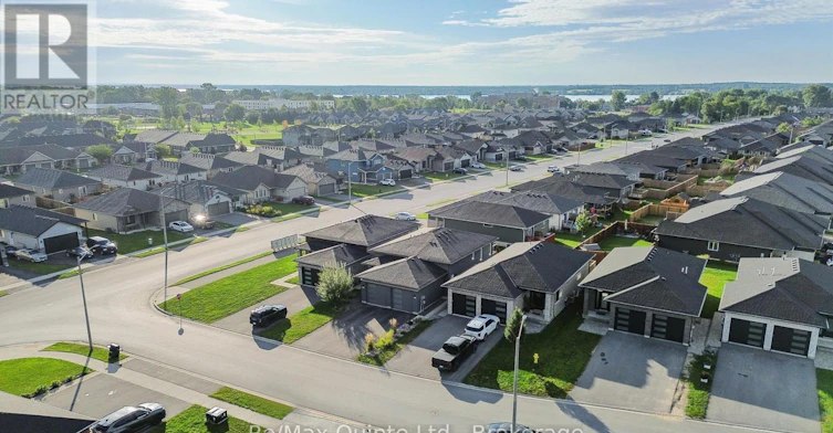 B-103 Dewal Place, Belleville, ON, K8P 0H3 - 4