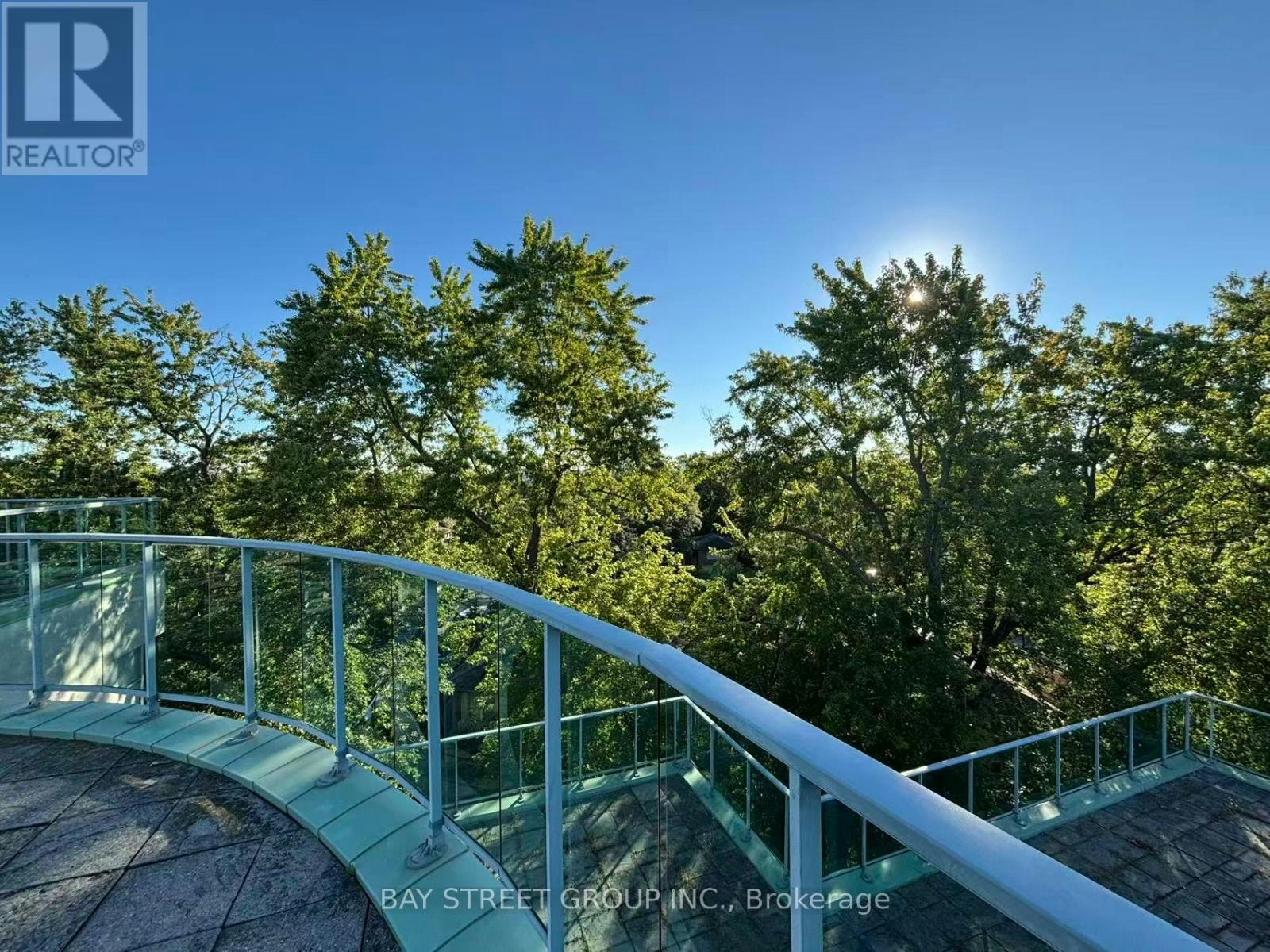518-1 Watergarden Way, Toronto, ON, M2K 2Z7 - 21