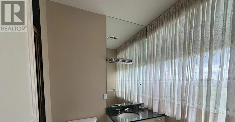 518-1 Watergarden Way, Toronto, ON, M2K 2Z7 - 17