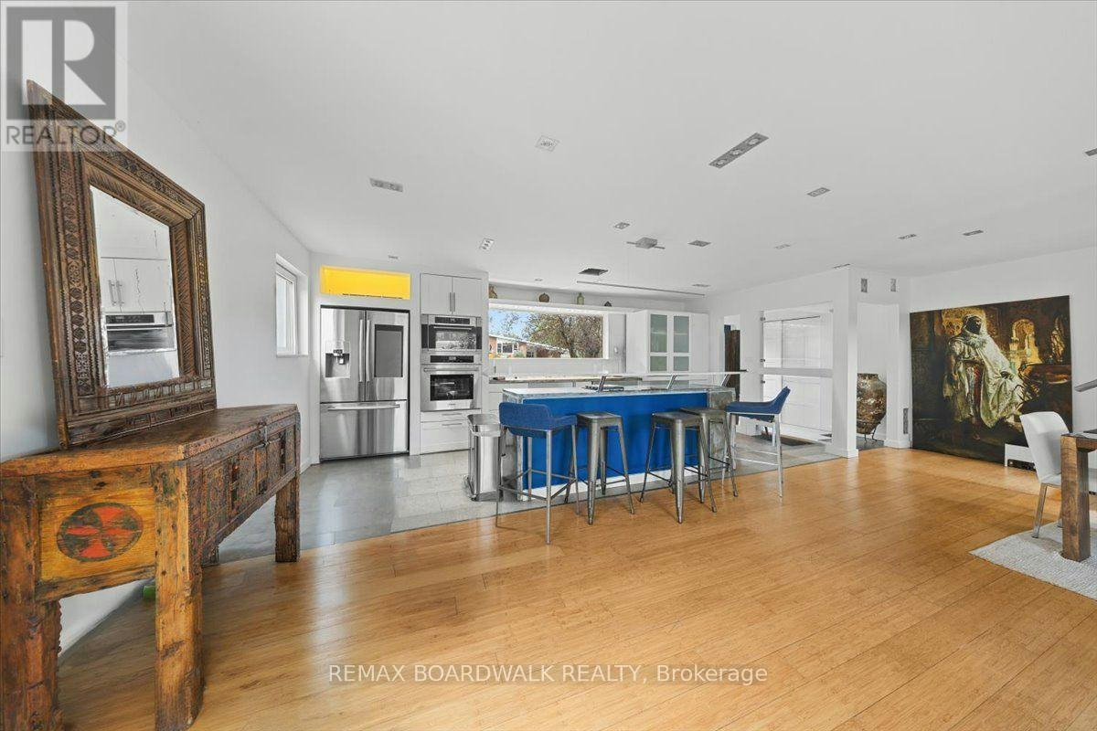 152 Duford Street, Ottawa, ON, K2L 6Z7 - 4
