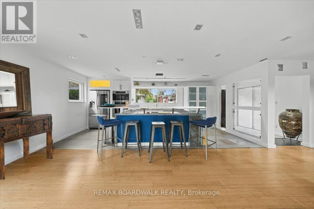 152 Duford Street, Ottawa, ON, K2L 6Z7 - 5