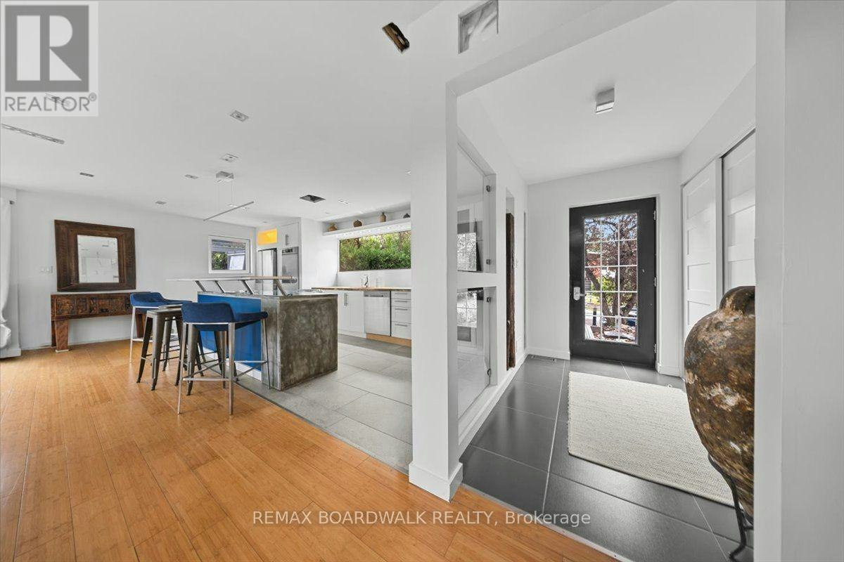 152 Duford Street, Ottawa, ON, K2L 6Z7 - 3