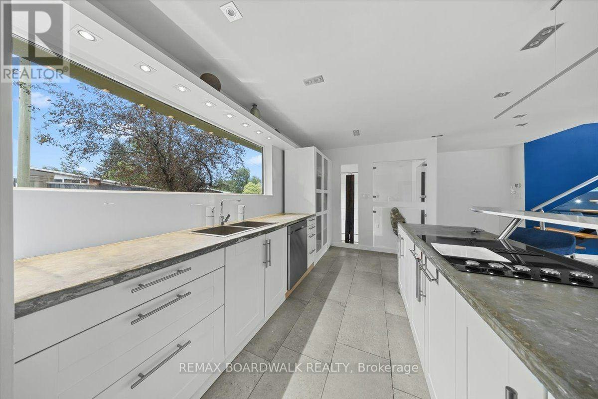 152 Duford Street, Ottawa, ON, K2L 6Z7 - 6