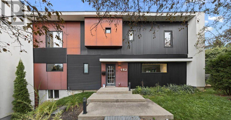152 Duford Street, Ottawa, ON, K2L 6Z7