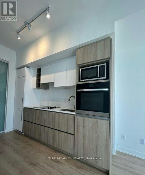 2701-319 Jarvis Street, Toronto, ON, M5B 2C2 - 5
