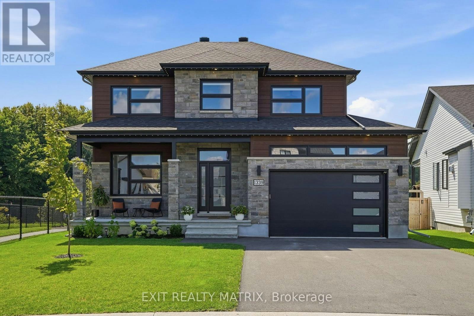 1339 Fribourg Street, Russell, ON, K0A 1W0