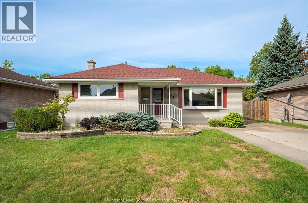 583 Bertha, Windsor, ON, N8P 1B6