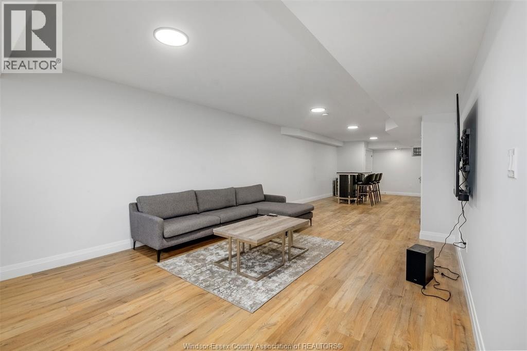 1027 Walker, Windsor, ON, N8Y 2N6 - 26