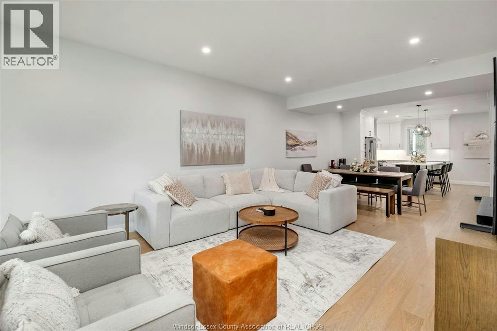 1027 Walker, Windsor, ON, N8Y 2N6 - 4