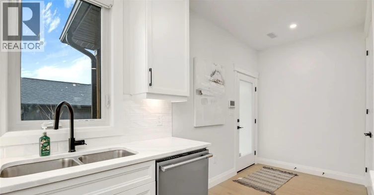 1027 Walker, Windsor, ON, N8Y 2N6 - 13