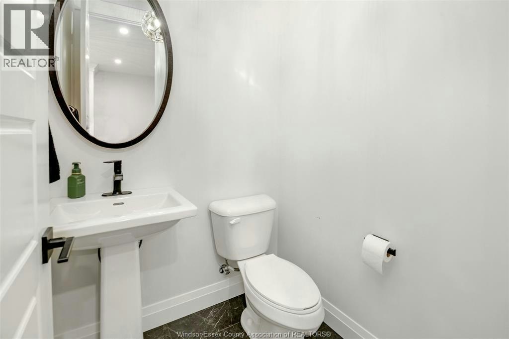 1027 Walker, Windsor, ON, N8Y 2N6 - 16