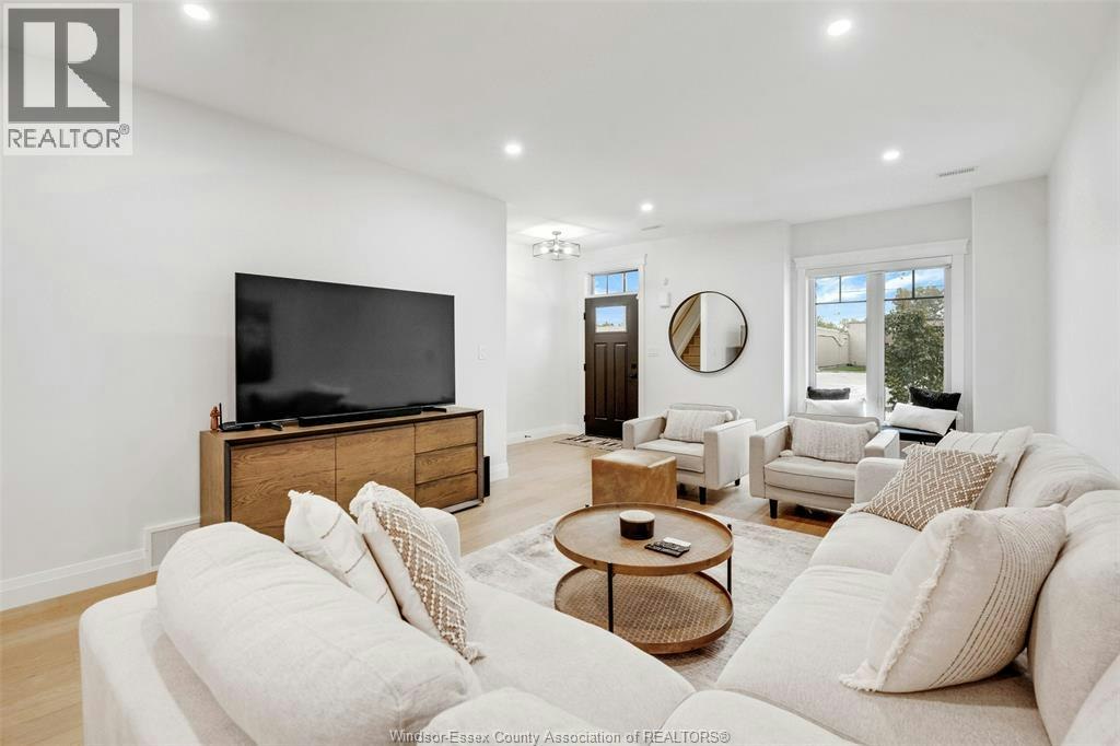 1027 Walker, Windsor, ON, N8Y 2N6 - 7