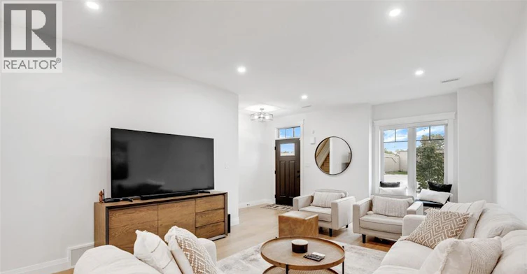 1027 Walker, Windsor, ON, N8Y 2N6 - 7